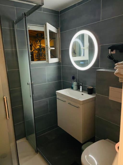 Charmant Appartement Americain Saint-Denis  Buitenkant foto